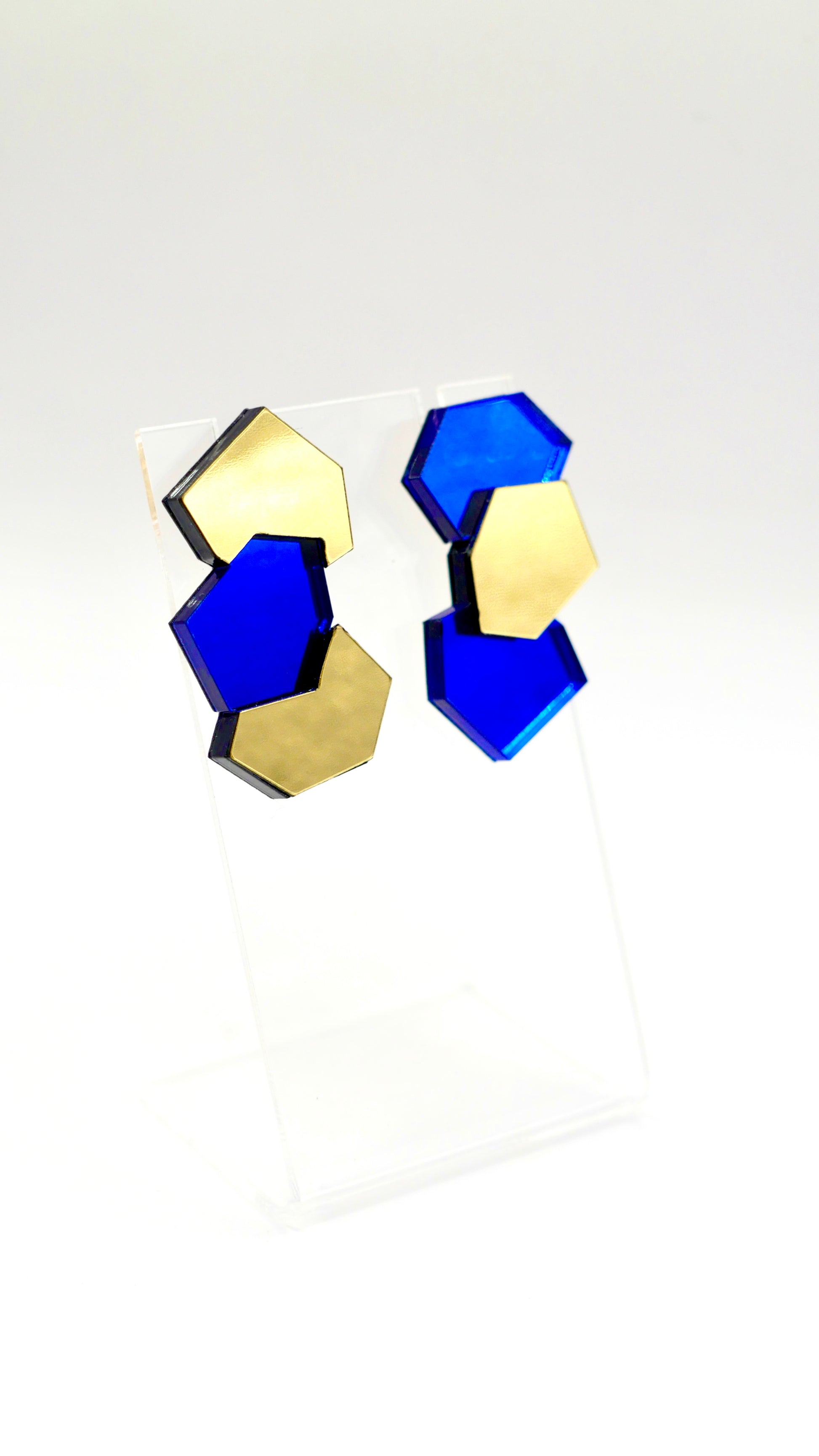 Boucles d’oreilles asymétriques Björn bleu miroir 