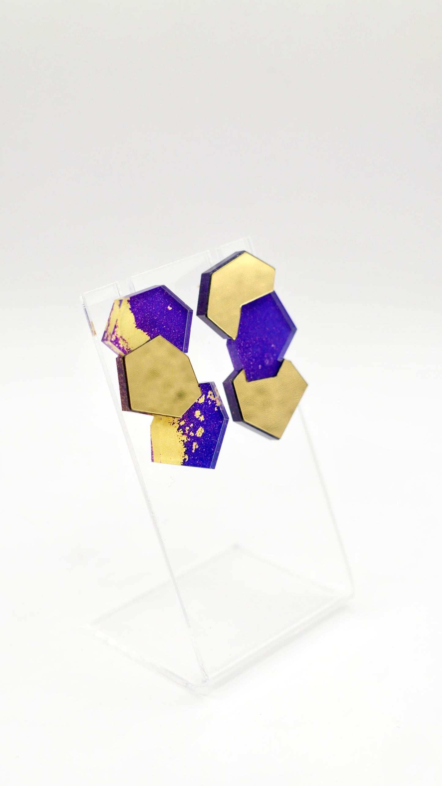 Boucles d’oreilles Bjorn violet et doré