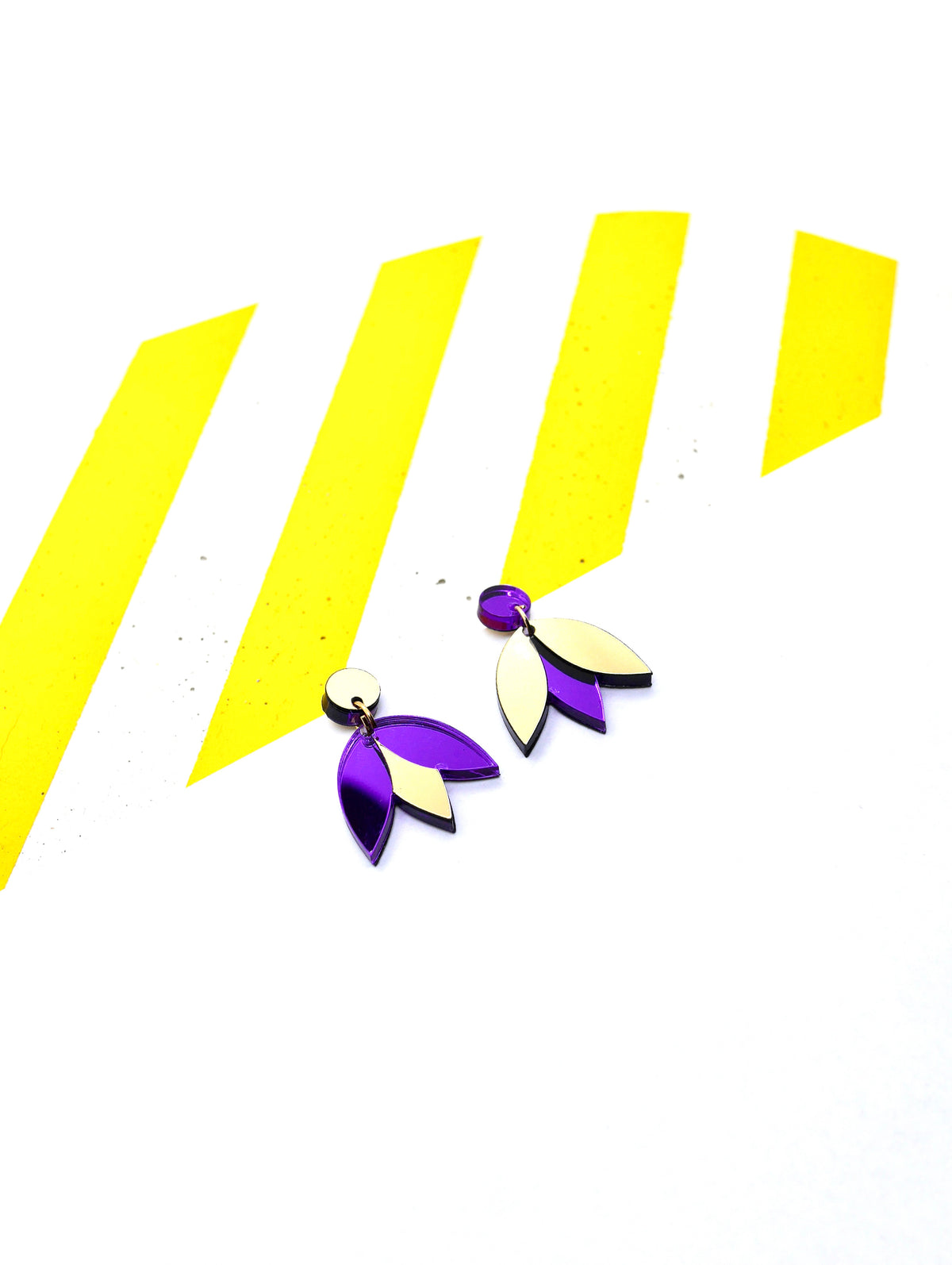 Boucles d'oreilles Aliocha violet miroir, bijou créateur fait main à Lille