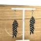 Boucles d’oreilles liane en laiton argenté et noir