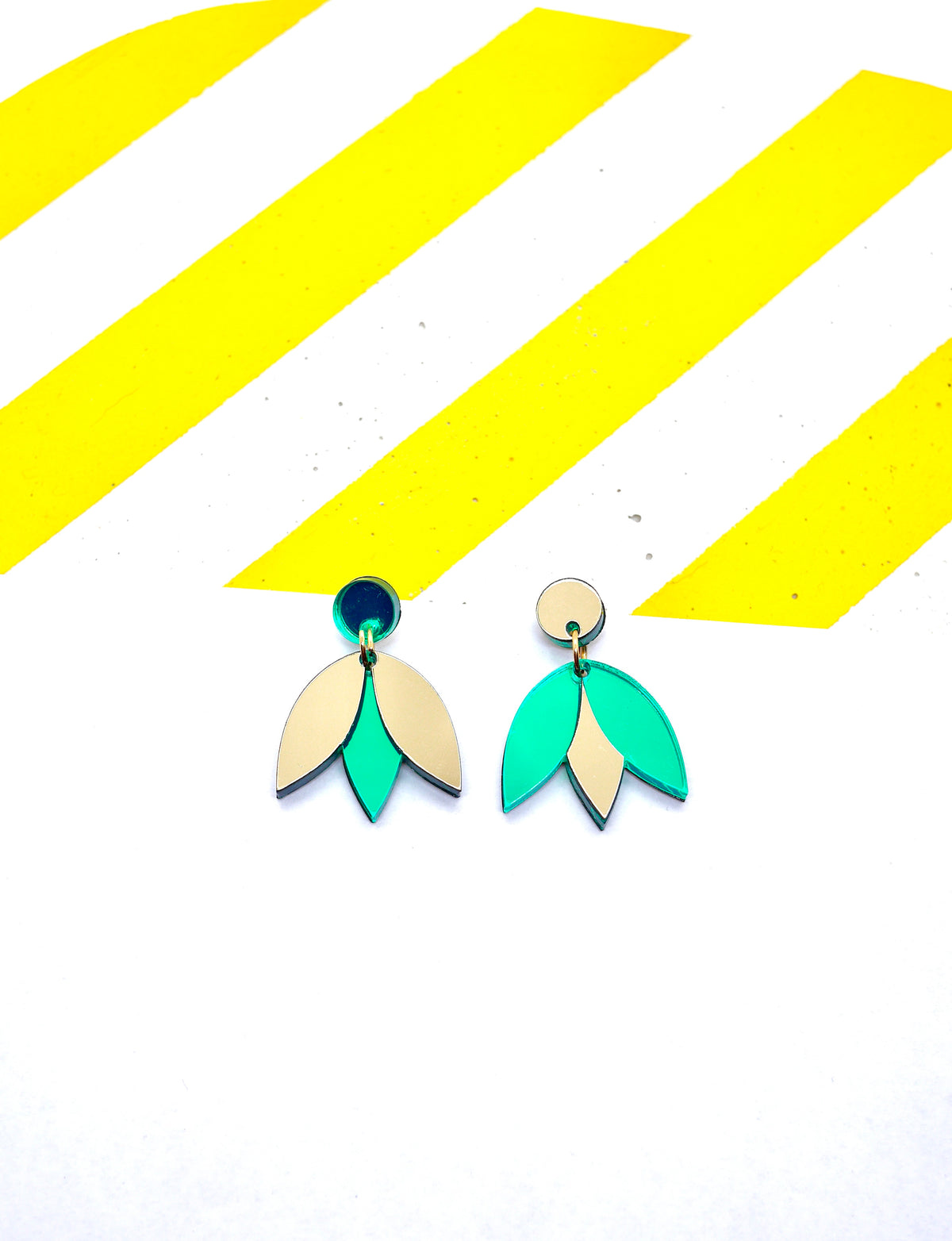 Boucles d'oreilles Aliocha vert miroir, bijou créateur fait main à Lille