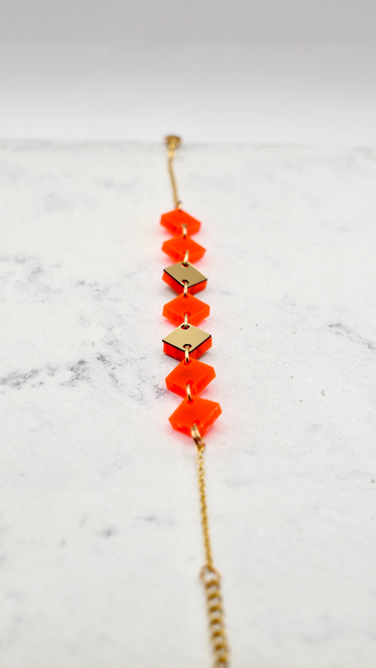 Bracelet orange saga