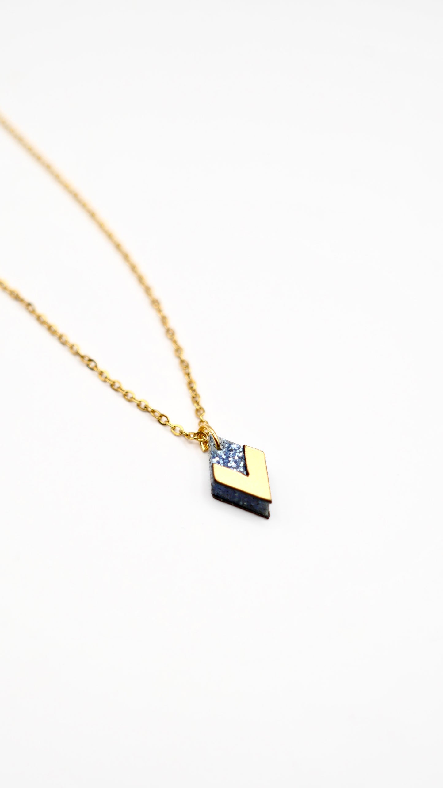 Collier Carmen bleu paillettes 