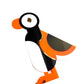 Zoom sur le pingouin décoratif mural en noyer et plexiglas coloré 