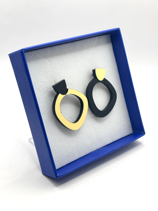 Boucles d'oreilles Kira noires - Créatrice française asymétrique