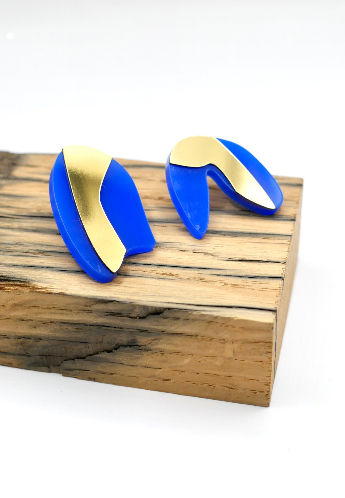 Boucles d’oreilles Masha bleu et doré 