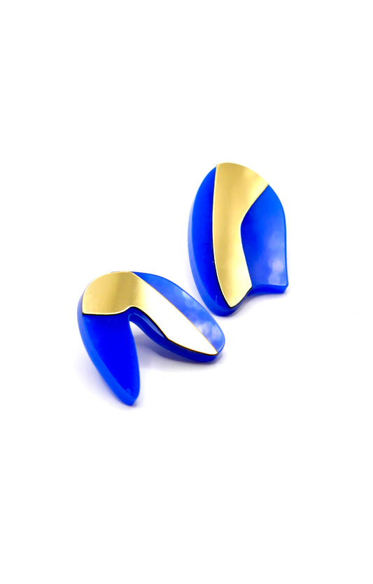 Boucles d’oreilles asymétriques Masha, puces bleues 