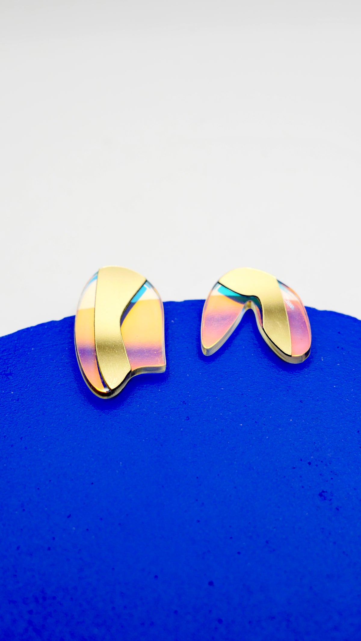 Boucles d’oreilles Masha transparentes arc en ciel 