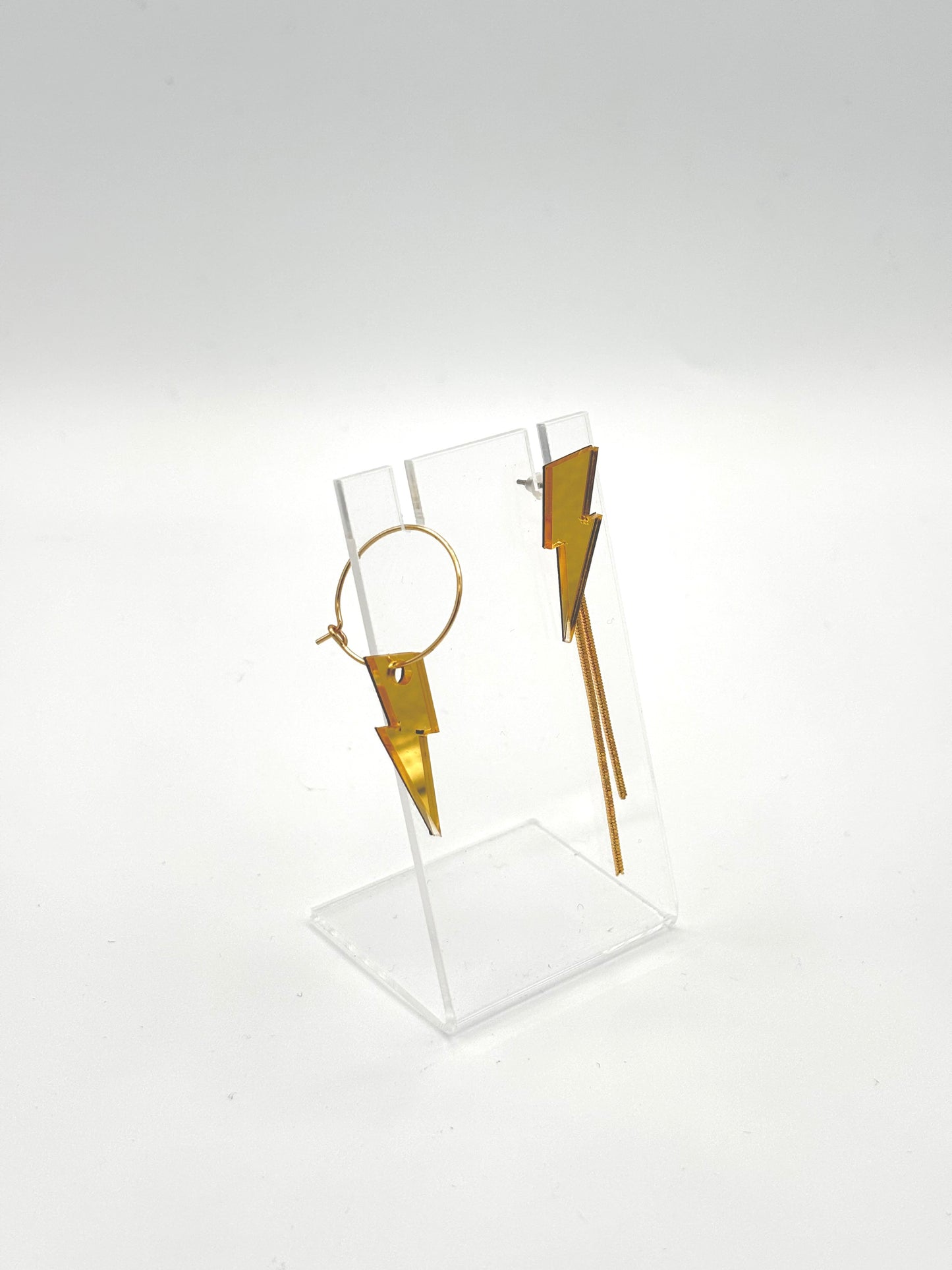 Duo de boucles d’oreilles mini storm dorées, créole et chain 