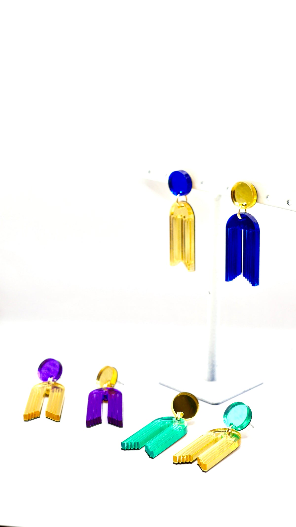 Trois coloris des zéphyr : vert, violet et bleu 