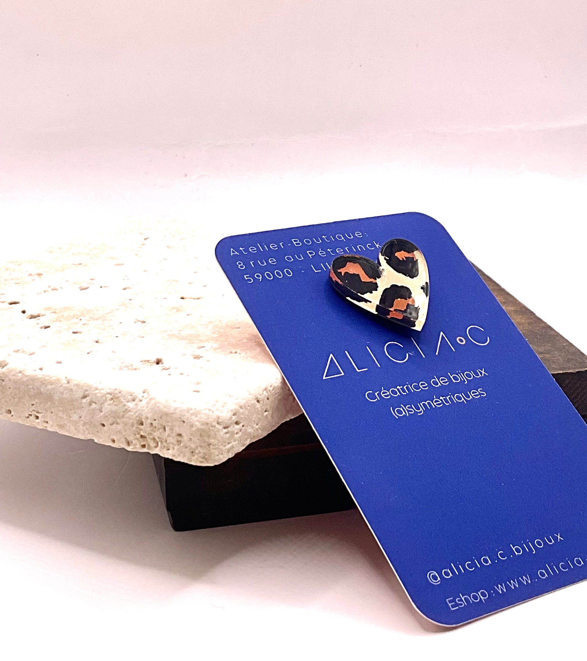 Pins love en forme de cœur, broche motif léopard
