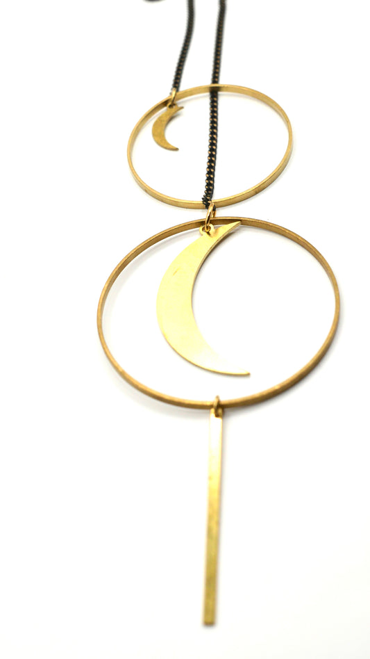 Sautoir Luna, pendentif lune en laiton, système coulissant 