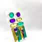 Paire de boucles d’oreilles asymétriques Scandi dorée, verte et violette
