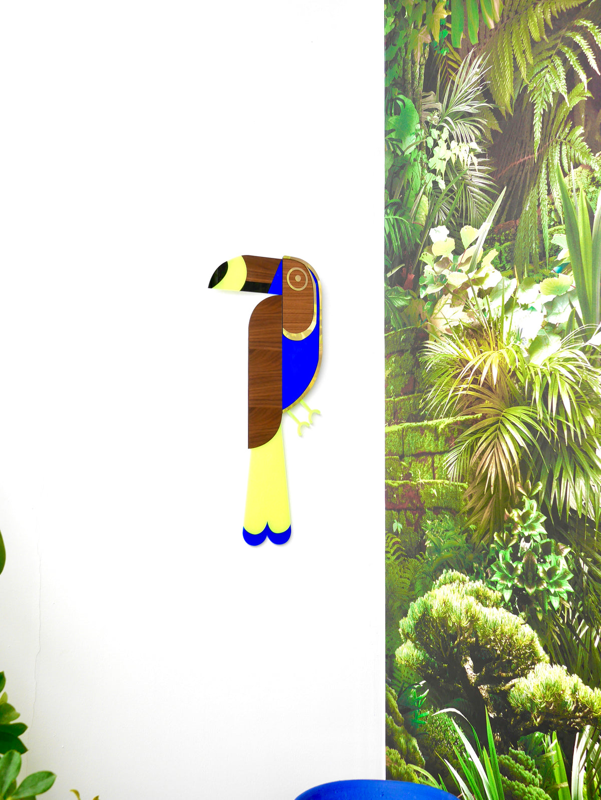 Décoration murale Toucan bleu et jaune, plexiglas coloré et bois, fait main en France 