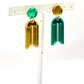 Boucles d’oreilles asymétriques Zéphyr vertes et dorées 