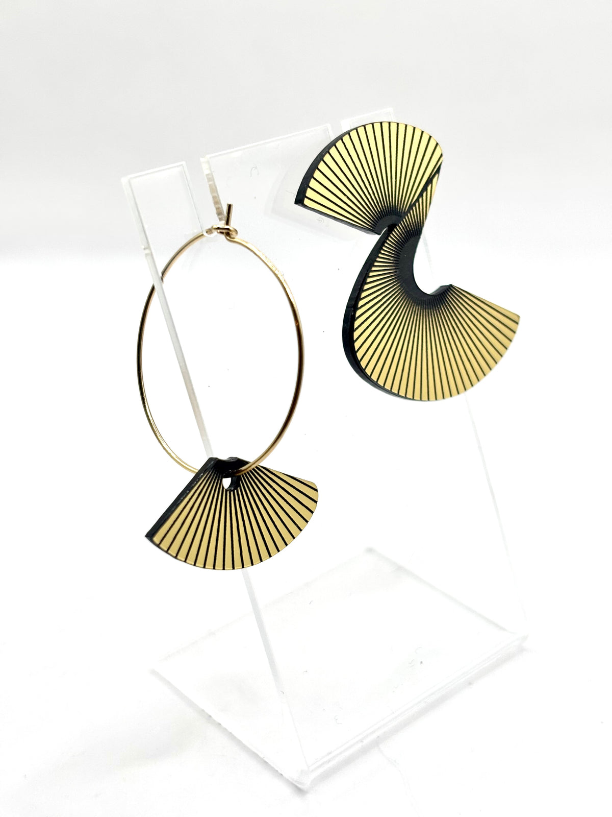 Boucles d’oreilles Lizzie, inspiration art deco, dorée 