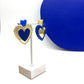 Boucles d’oreilles Amor bleu et doré, bijou asymétrique élégant Alicia C