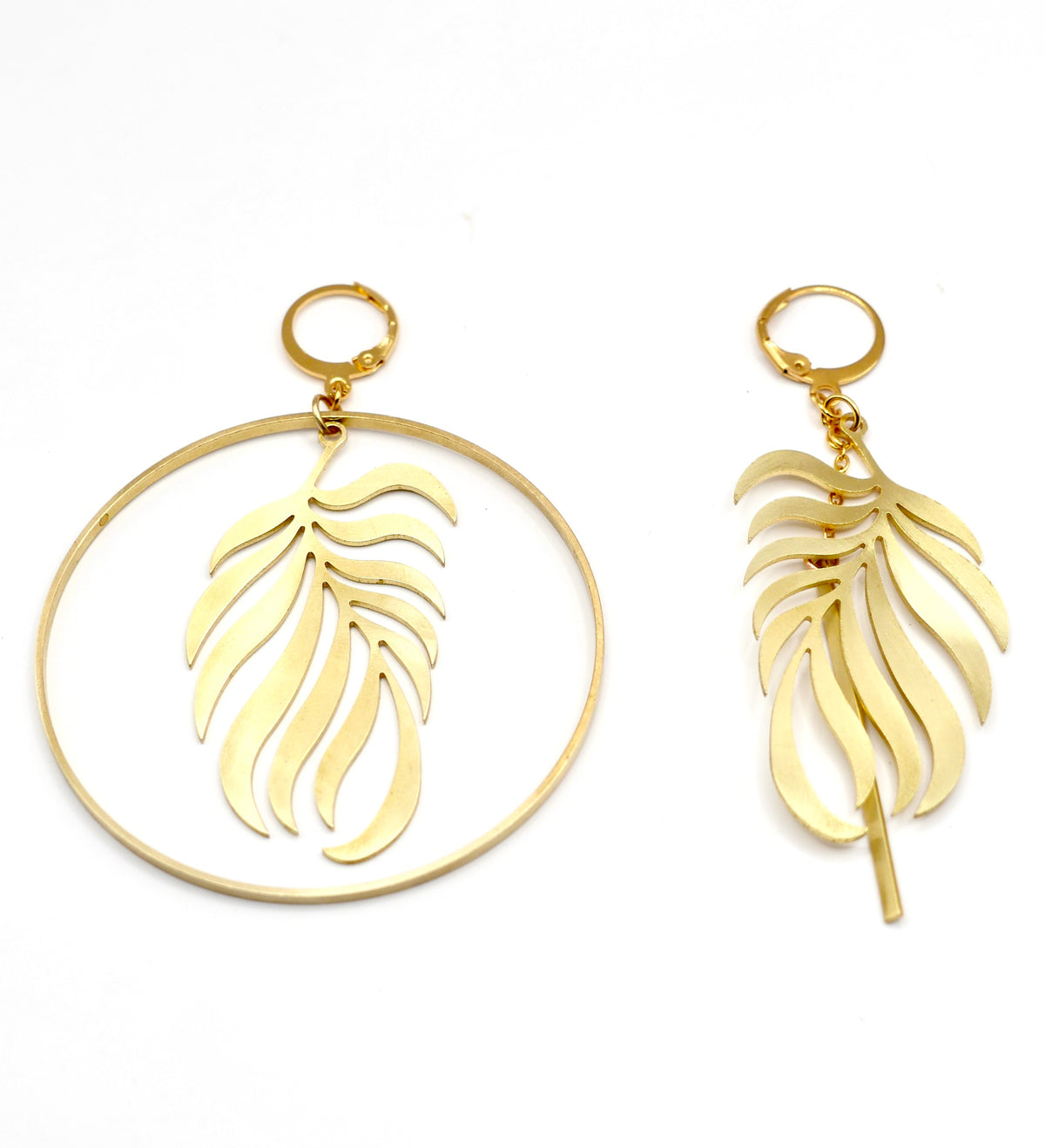 Boucles d’oreilles Forêt dorées, asymétriques 